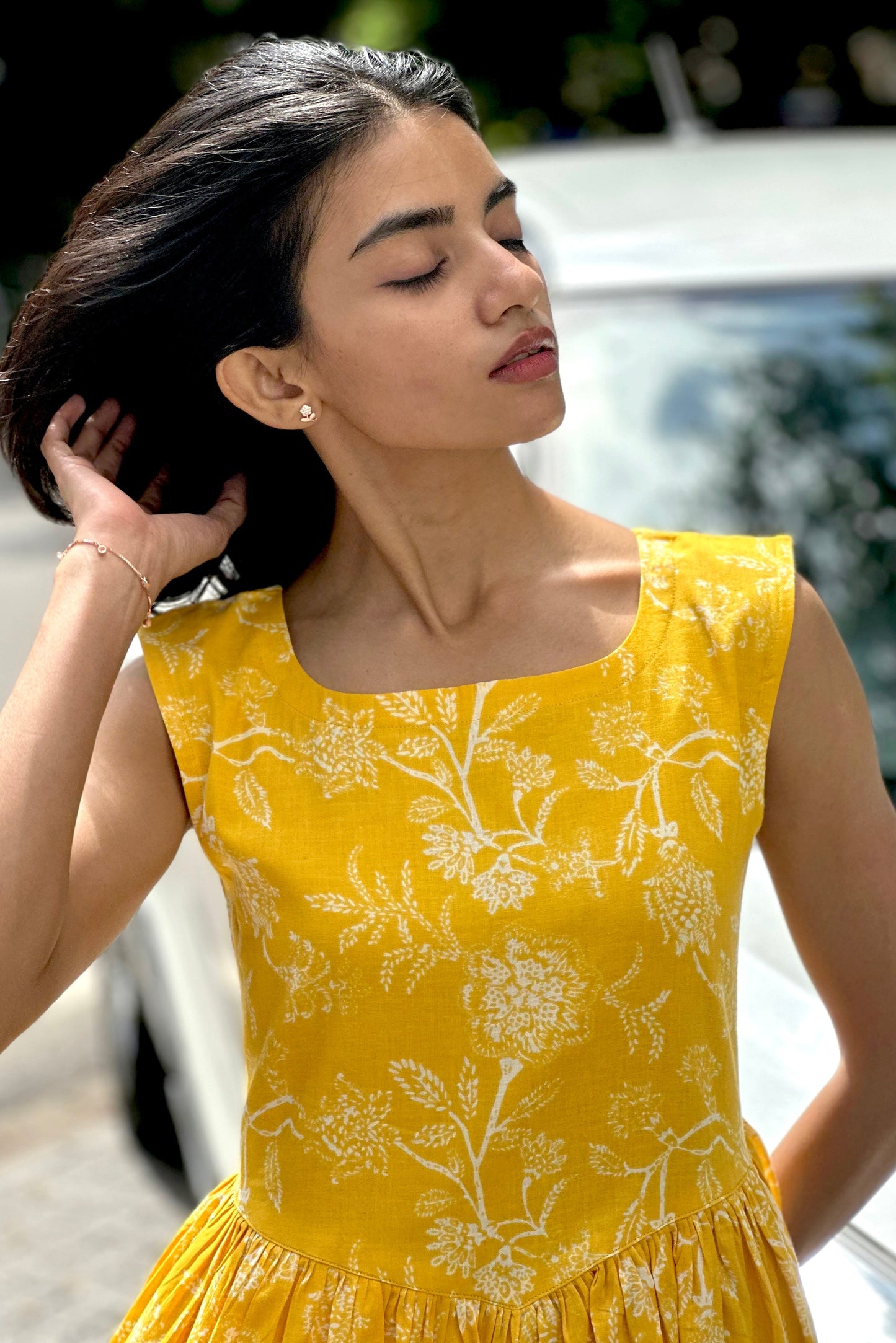 Yellow floral printed sleeveless dress