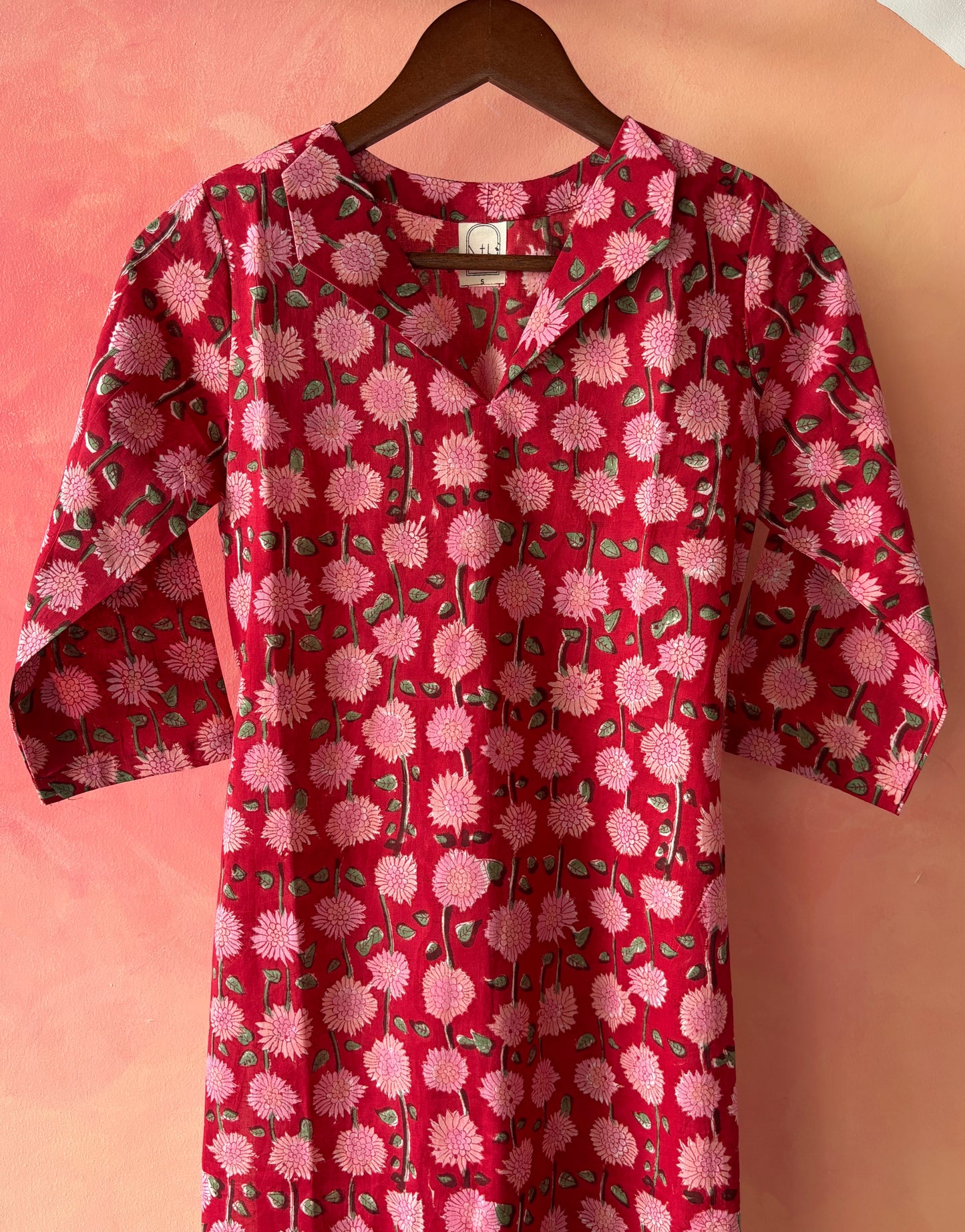 Red floral printed kurta